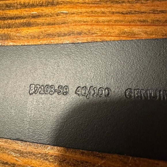 Levi’s leather Belt Black with silver buckle. Size 40 - Picture 5 of 7